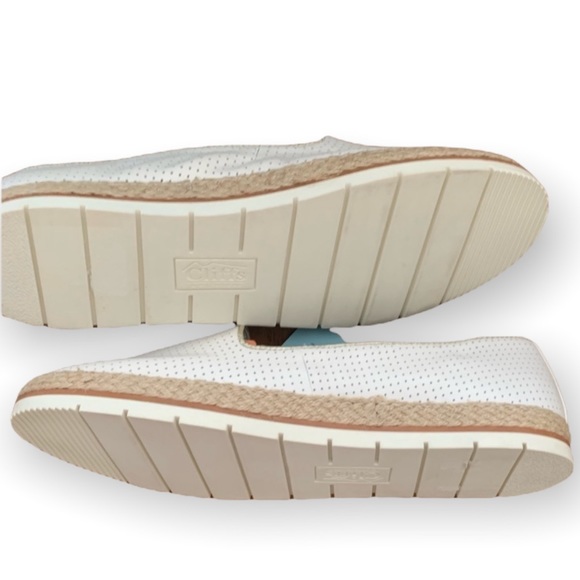 Cliffs Slip-on Shoes - Picture 3 of 3